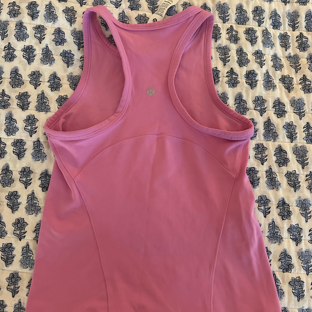 Lululemon tank